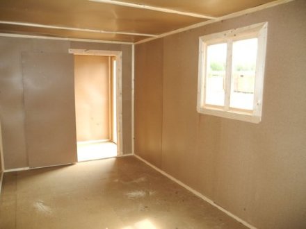 Бытовка БК-2 оргалит, с тамбуров, пол линолеум