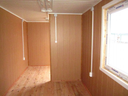 Бытовка БФ-5 распашонка с решетками на окнах