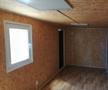 Бытовка 6х2,4х2,5, отделка ОСП плитой, прорабская, под офис Бытовка 6х2,4х2,5, отделка ОСП плитой, прорабская, под офис